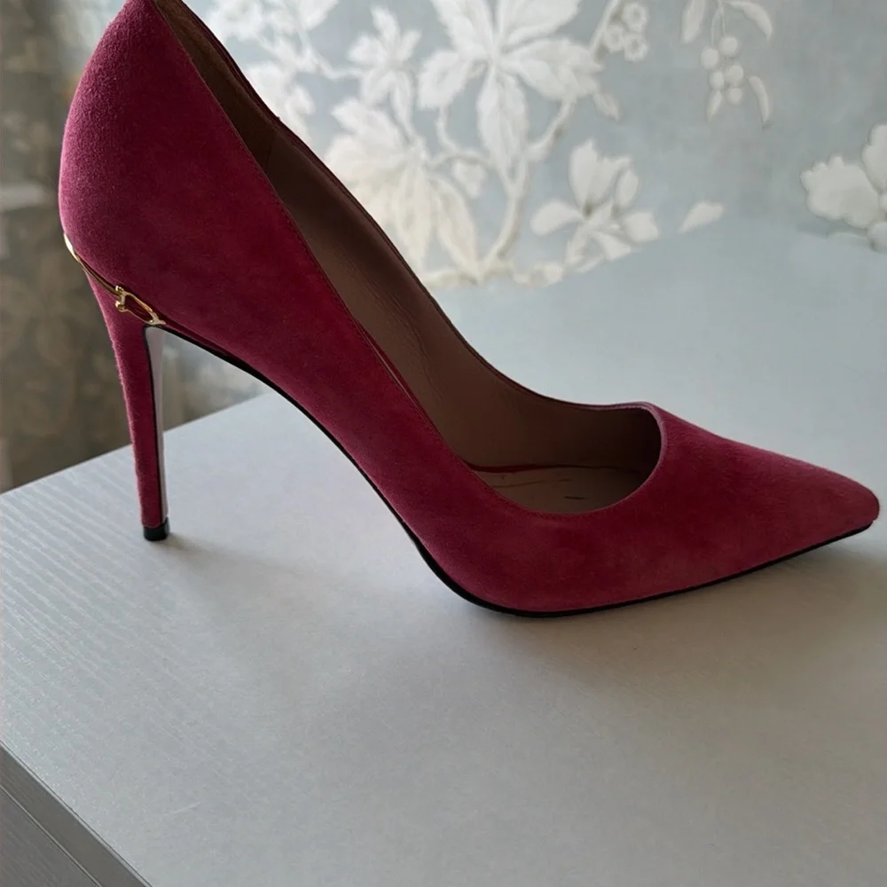 Gucci pink suede shoes - Picture 2 of 4